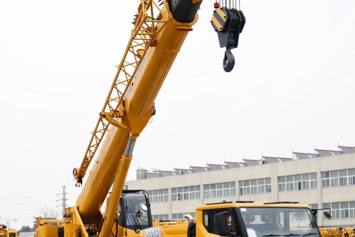 XCMG mobile crane