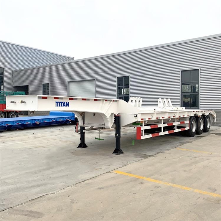 Lowbed equipment trailer