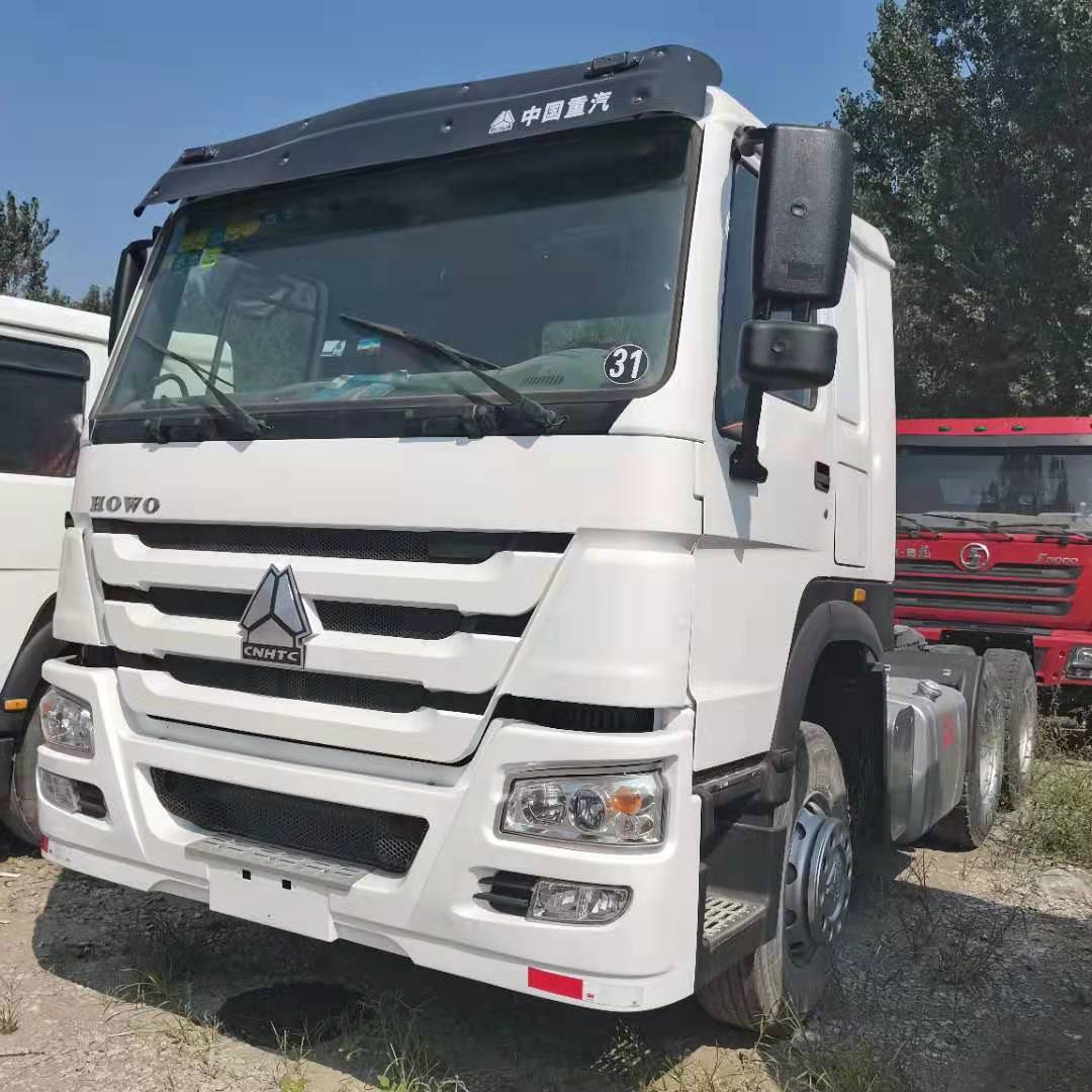 Howo 371hp tractor truck.jpg