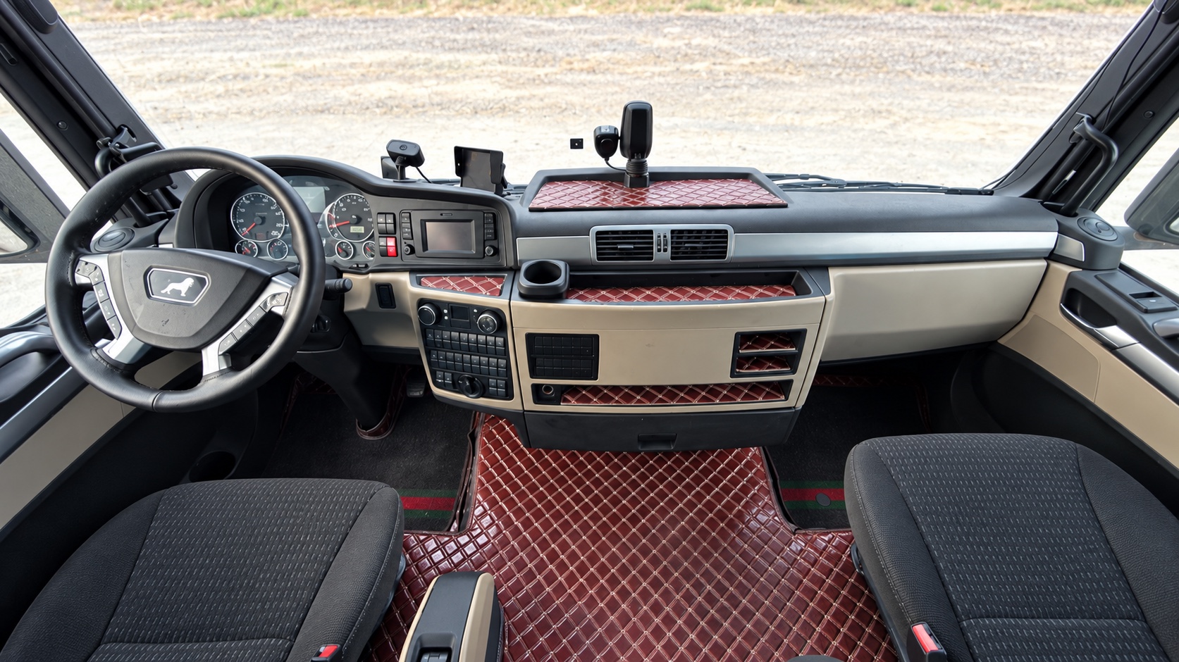 MAN TGX 4×2 Sattelzugmaschine – Fahrzeugansicht 4