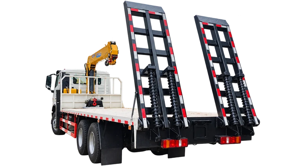 HOWO 6×4 truck-mounted crane — rear view