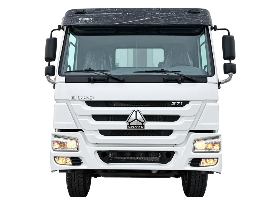 HOWO 371 8×4 dump truck — side view