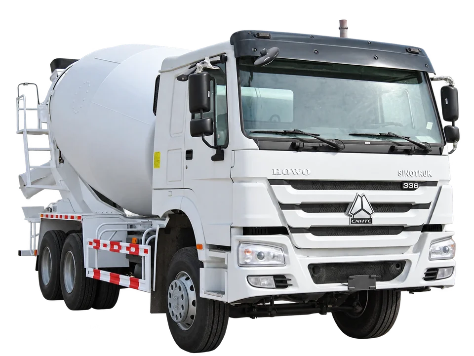 HOWO 6×4 concrete mixer — white front angle