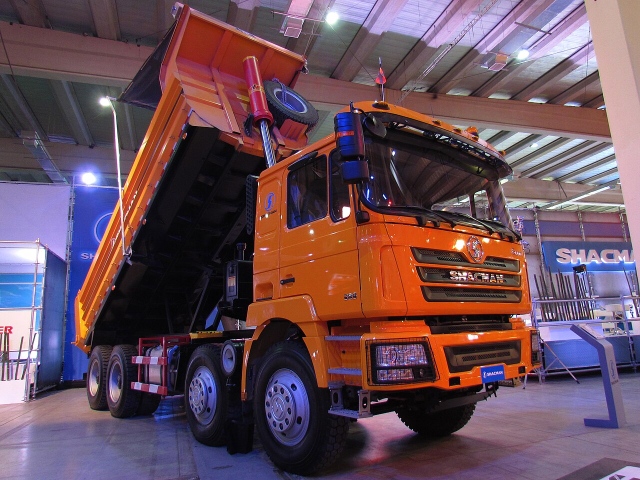 Shacman F 3000 385 8x4 2014 (14277754194).jpg