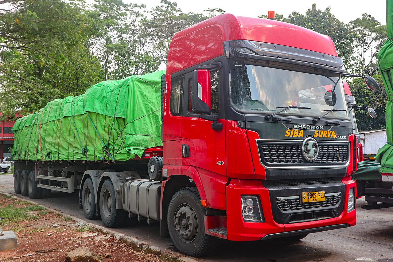Siba Surya Shacman X5000 (B 9892 PEJ).jpg